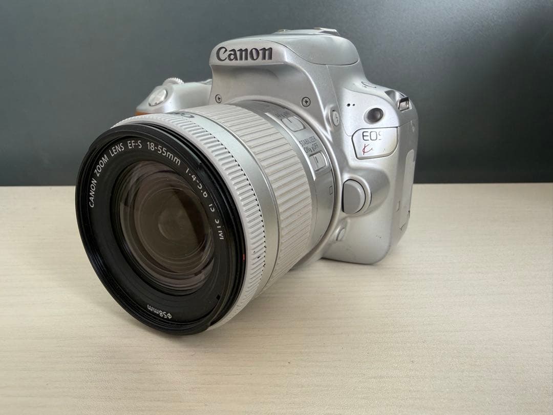 Canon EOS Kiss X9 デジタル一眼レフカメラ　シルバー Amazon | Canon デジタル一眼レフカメラ EOS Kiss X9 シルバー レンズ