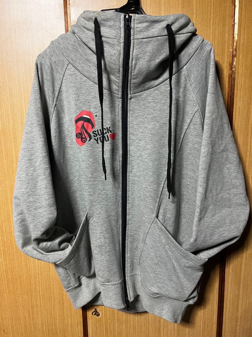 Acid Black Cherry ボリュームネックパーカー