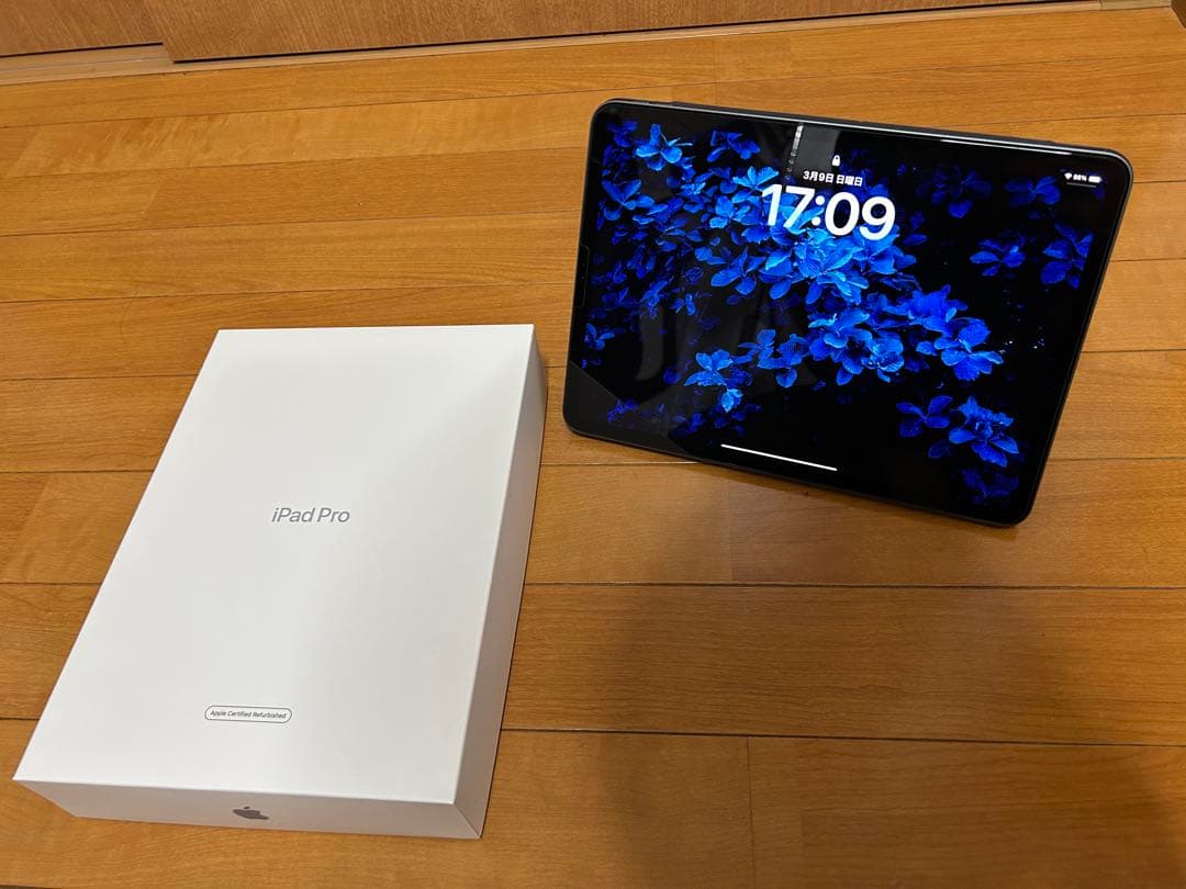 iPad Pro 第二世代 11インチ 256GB WiFiモデル 11インチiPad Pro Wi-Fi 256GB - シルバー [整備済製品] - Apple（日本）
