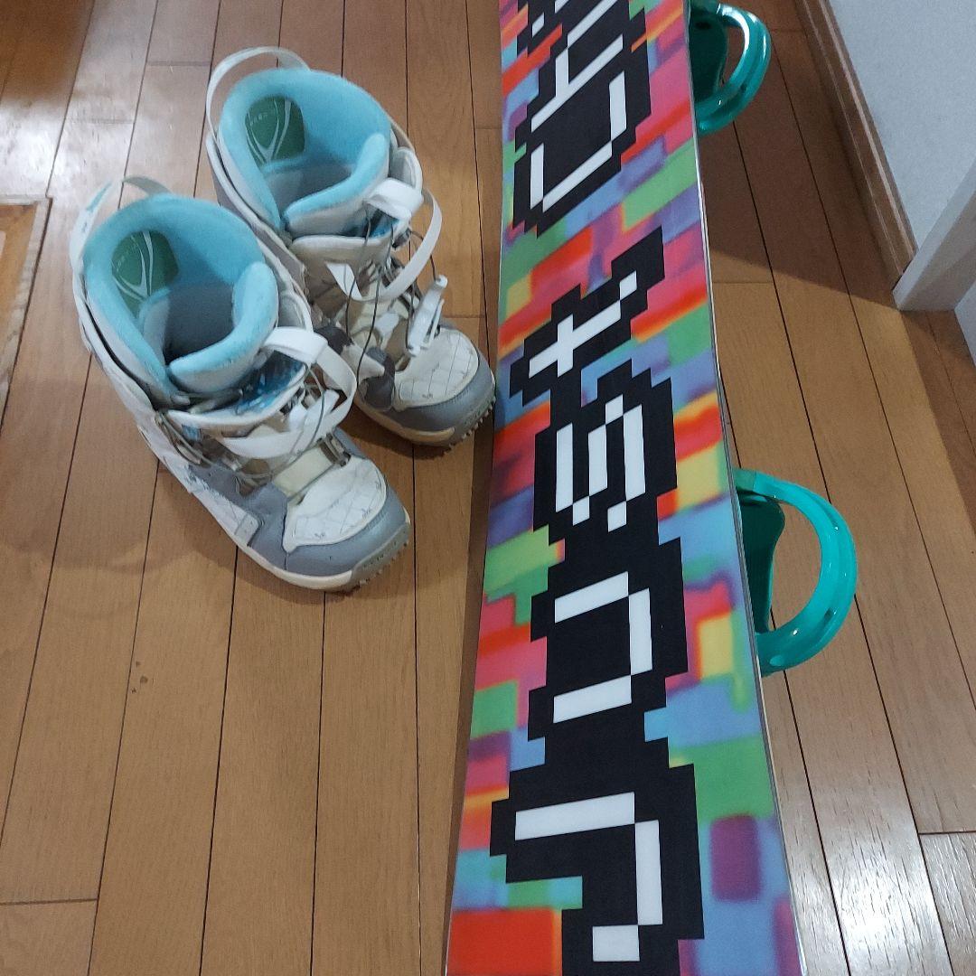 ⭐︎値下げ⭐︎サロモン　スノーボード　バイン付【SALOMON 144 】ブーツ付 00001277383a1_r1_01.jpg