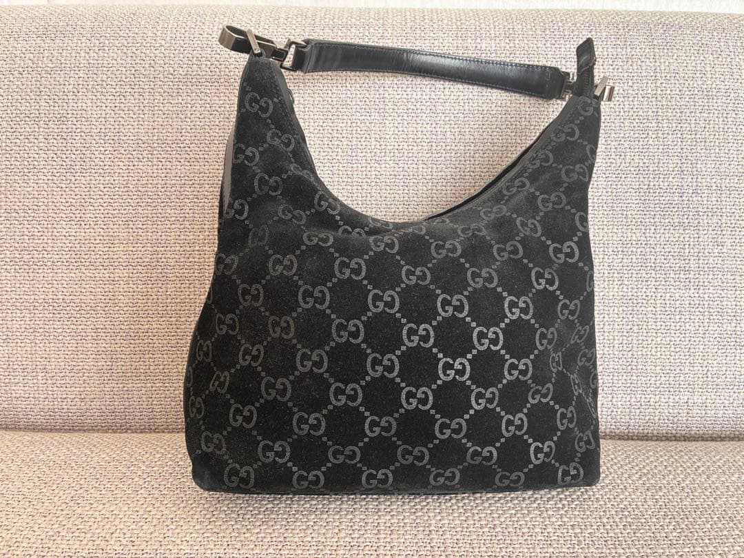 【GUCCI】ブラックスエード ショルダーバッグ GUCCI スエード ワンショルダー バッグ 肩掛け カバン ギャザー