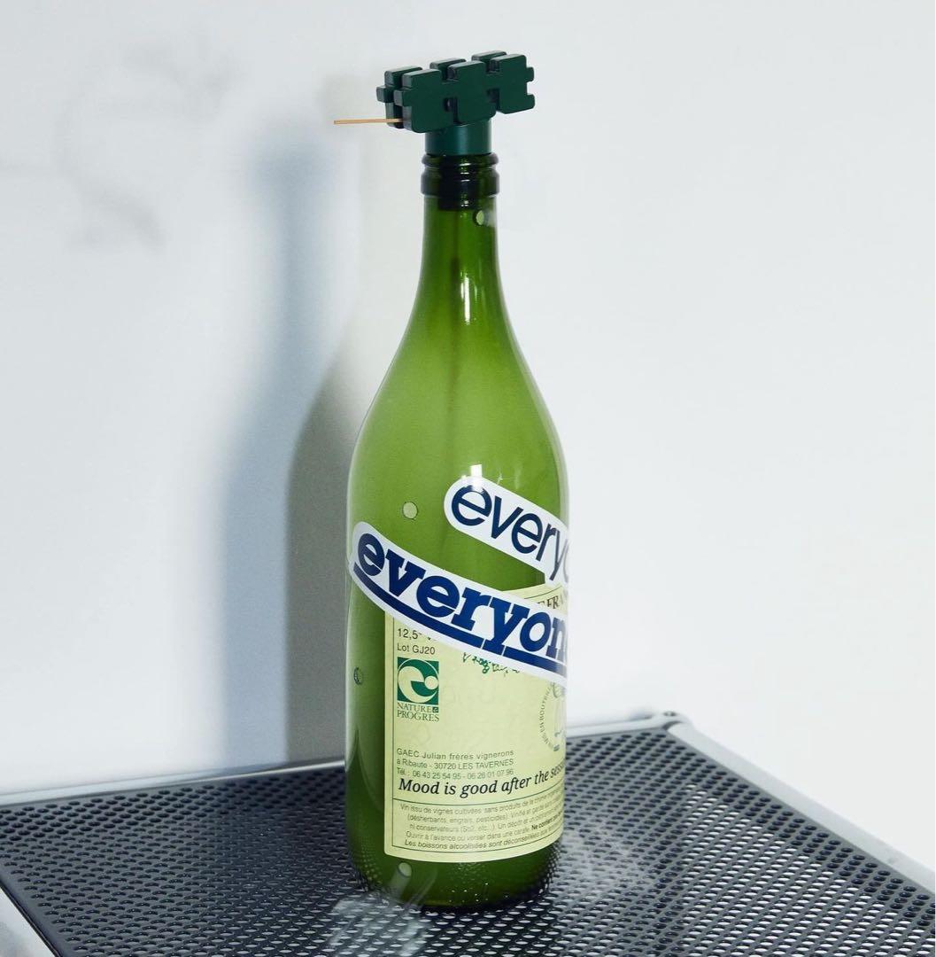 everyone × ttt_msw ワインボトル インセンススタンド Amazon｜2個セット ワインスタンド おしゃれ 樹脂 卓上 彫刻工芸品