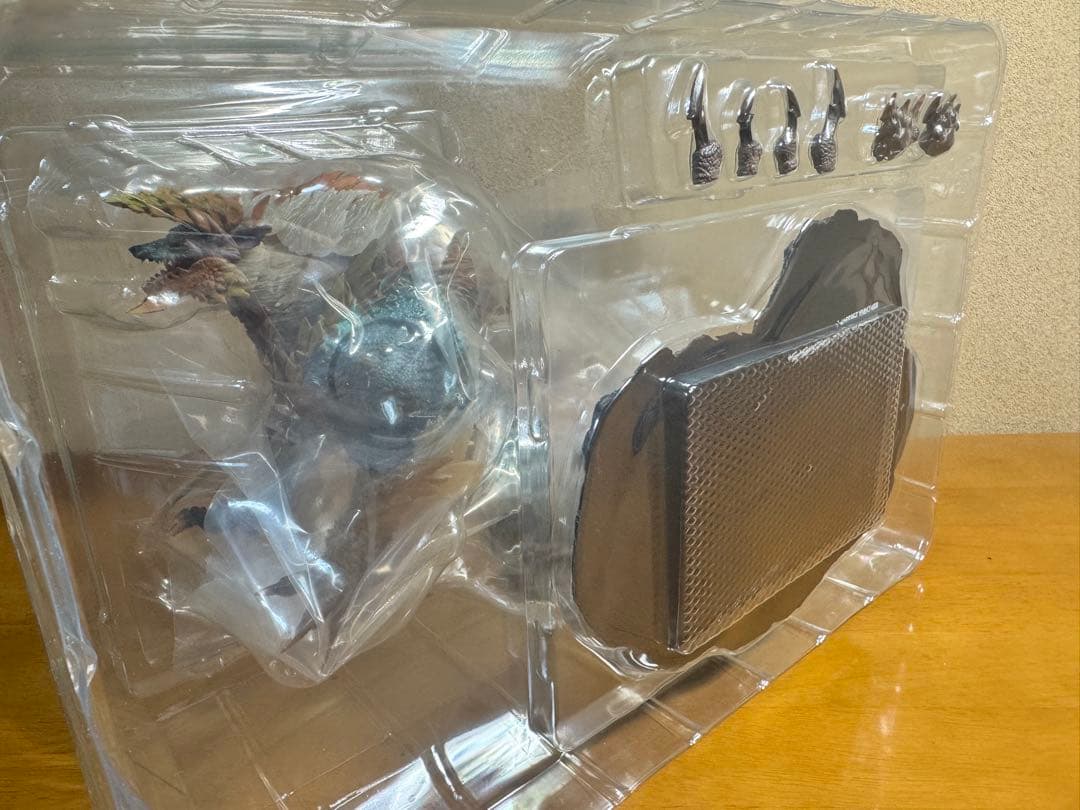 S.H.MonsterArts ジンオウガ　フィギュア