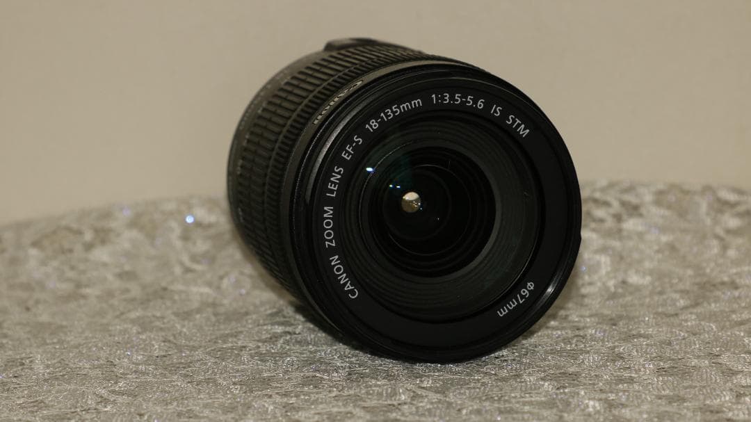 完動/美品 EF-S18-135mm/f3.5-5.6 IS STM