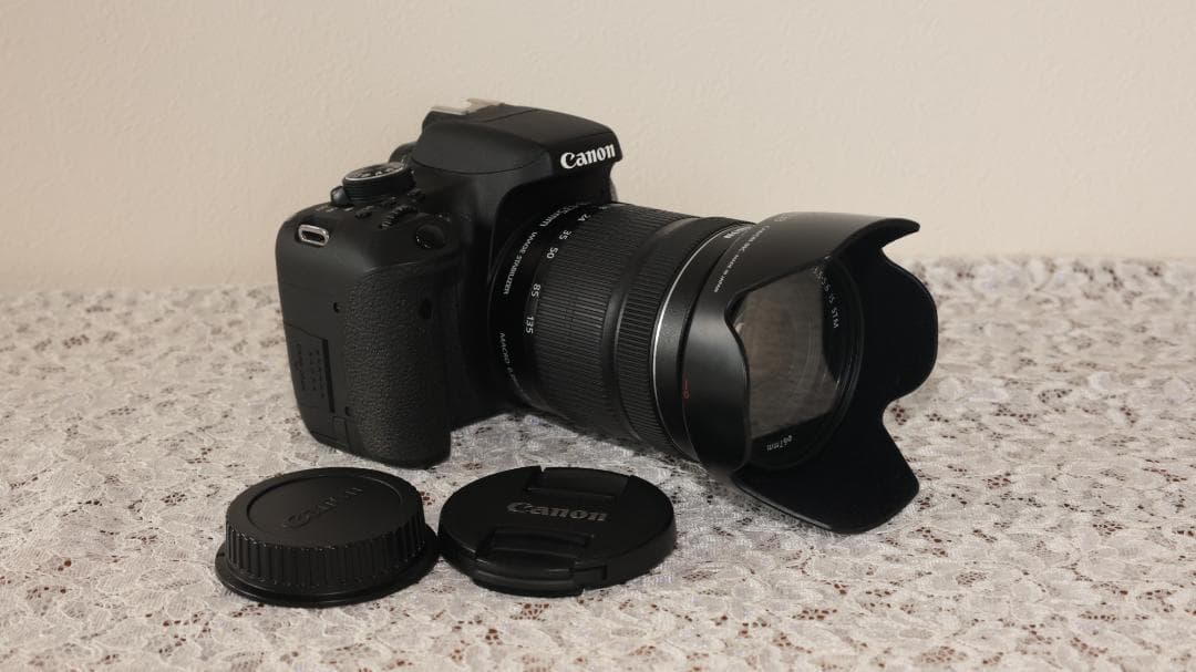 完動/美品 EF-S18-135mm/f3.5-5.6 IS STM