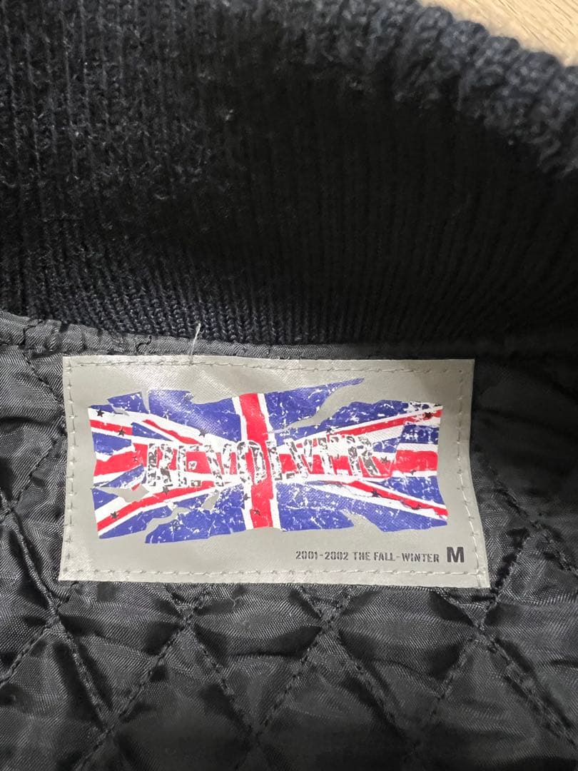 revolver リボルバー スタジャン M ネイビー/ホワイト - メルカリ