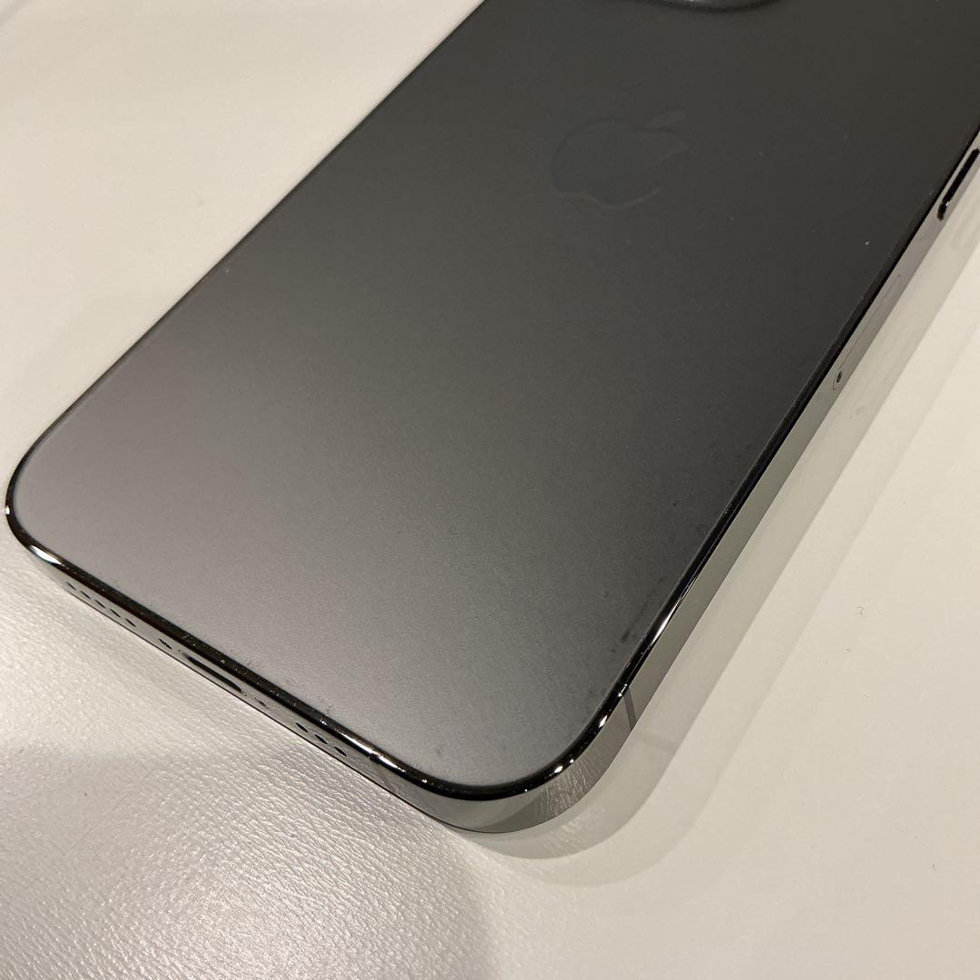 《中古超美品》　iPhone13pro 256GB グラファイト