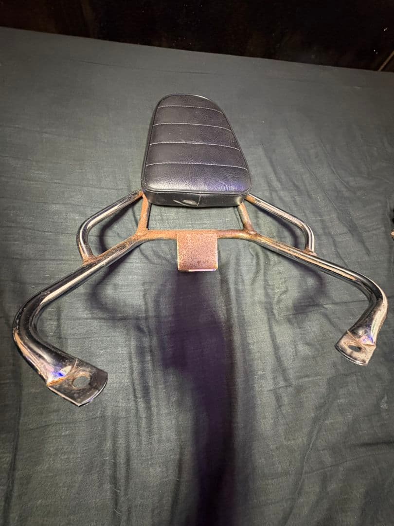 アドレスv125 キジマ　バックレスト　最終値下げ　送料込み アドレスv125 キジマ バックレスト 最終値下げ 送料込み KIJIMA