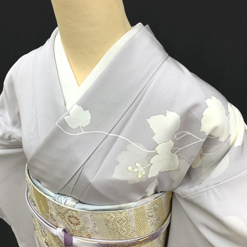 502mh48〇訪問着 金駒刺繍 金彩 葡萄唐草 野葡萄 ややふくよか〇美品