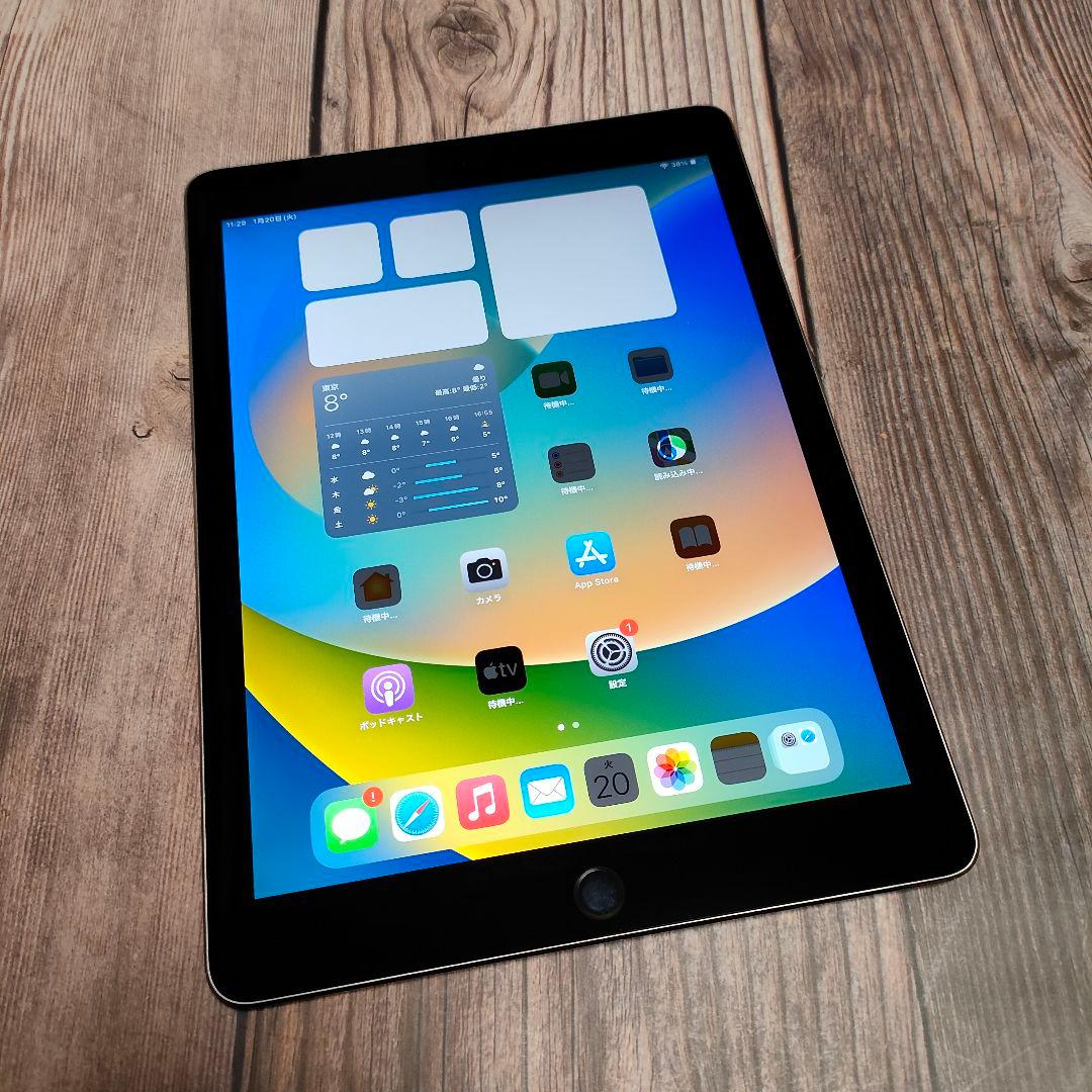 iPad Pro 9.7インチ 32GB SIMフリー スペースグレー Apple 9.7