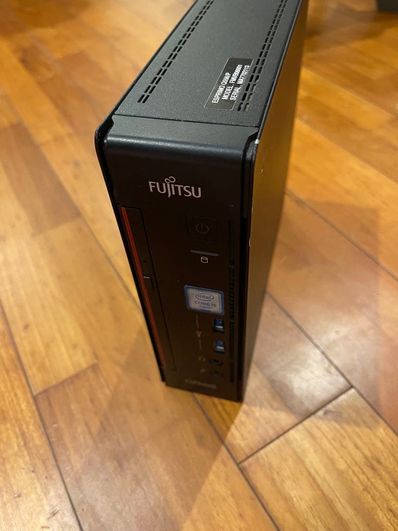 富士通 Q556/P i5/4GB/HD500GB/Win11/Office