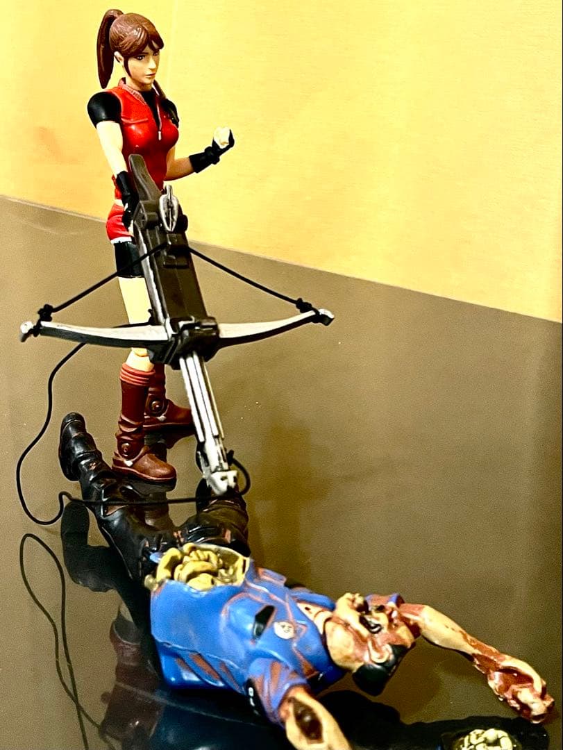 希少】トイビズ レジデントイビル2 フィギュア 2点セット - メルカリ