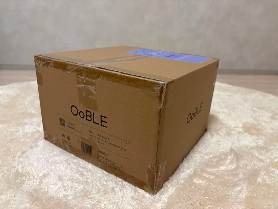 OoBLE mini ホワイト 真空保存米びつ 6.5L