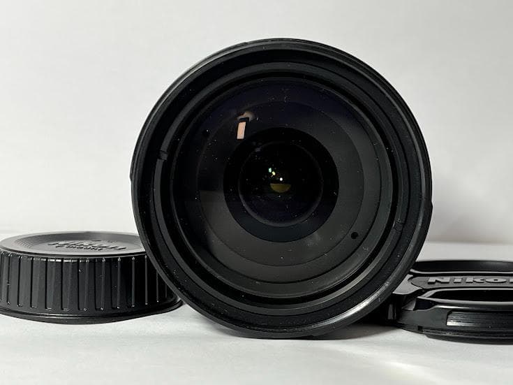 ★極上 ニコンAF-S DX NIKKOR 18-200mm F3.5-5.6