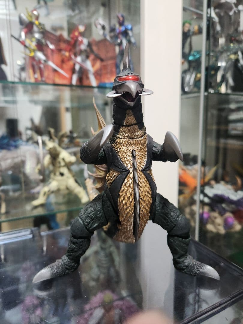 う*ろ様 S.H.MonsterArts ガイガン　1972