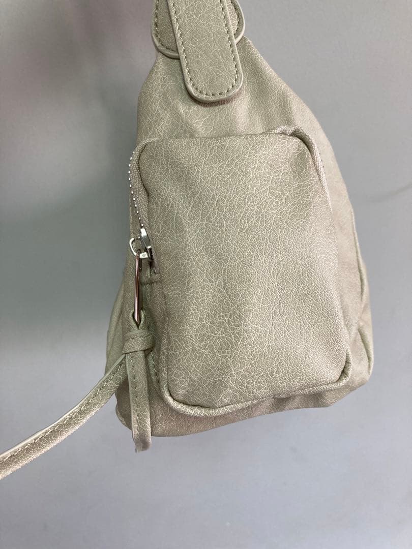 BLACKPURPLE アイボリー ショルダーバッグ