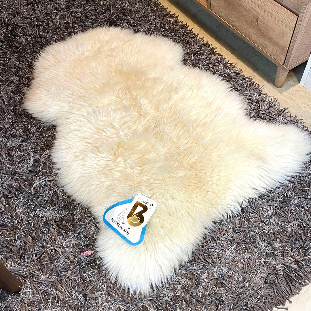 【BOWRON】 ボウロン 天然ムートンラグ ラムスキン ニュージーランド製　羊 新品 在庫限り BOWRON ボーロン GOLD STAR ムートンラグ 5匹 ホワイト