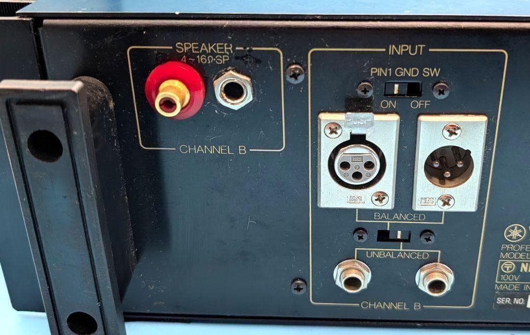 ヤマハ YAMAHA PC1002 業務用 2ch パワーアンプ