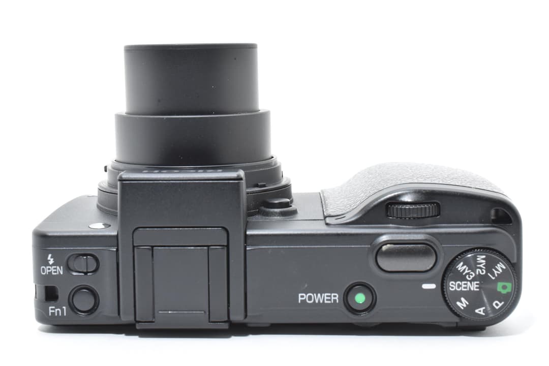 リコー RICOH GX200 VFナシ 0382 - メルカリ