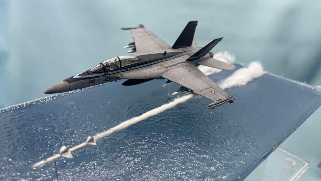 トップガン マーヴェリック F18 ミサイル発射 ジオラマ エフトイズ