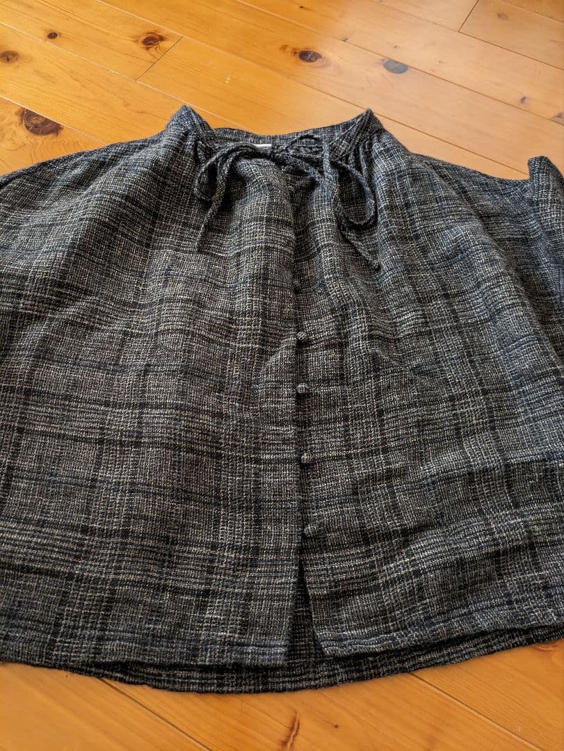 2024年 entwaボートネックギャザーブラウス ウールリネンチェック