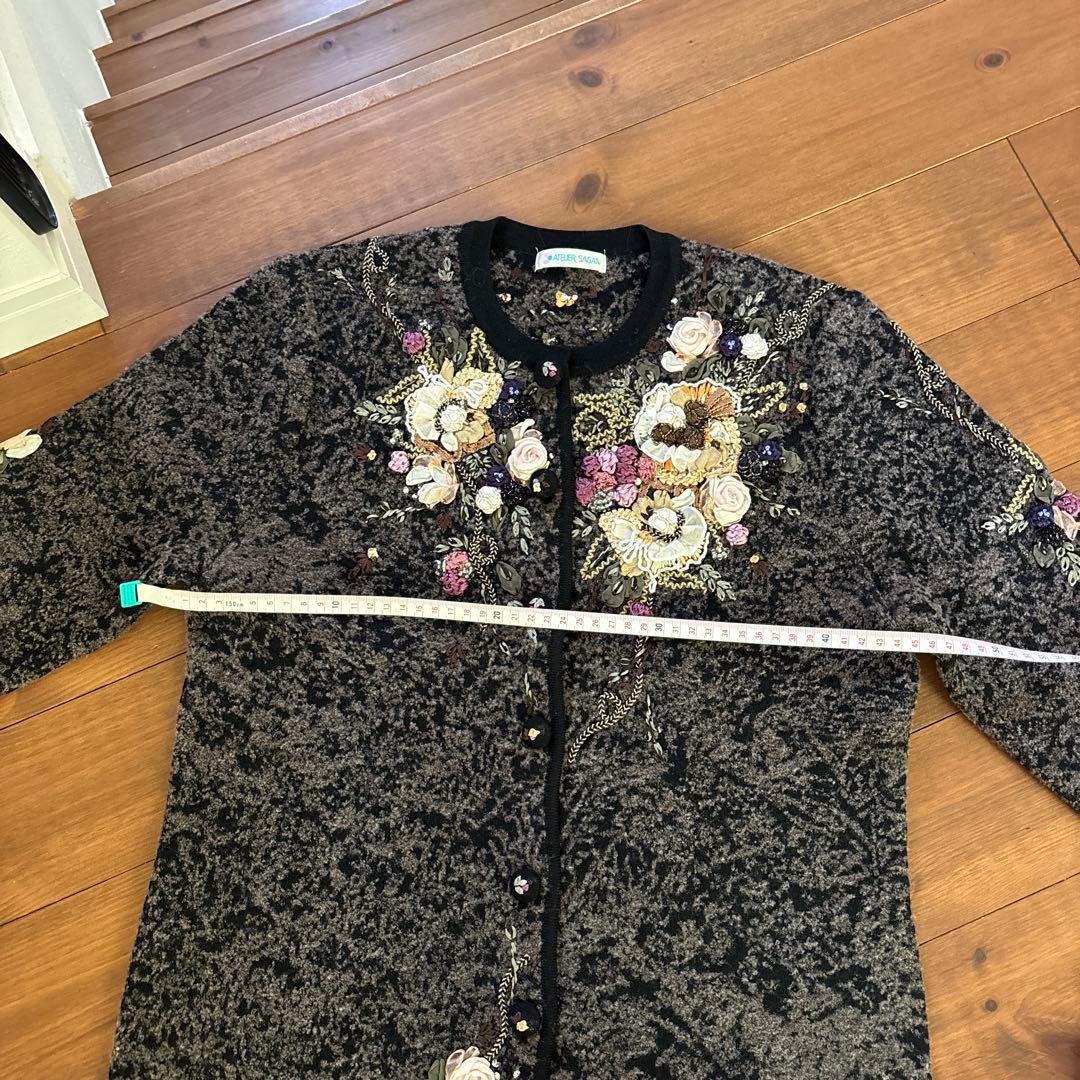 アトリエサガン 刺繍入り黒カーディガン Mサイズ - メルカリ