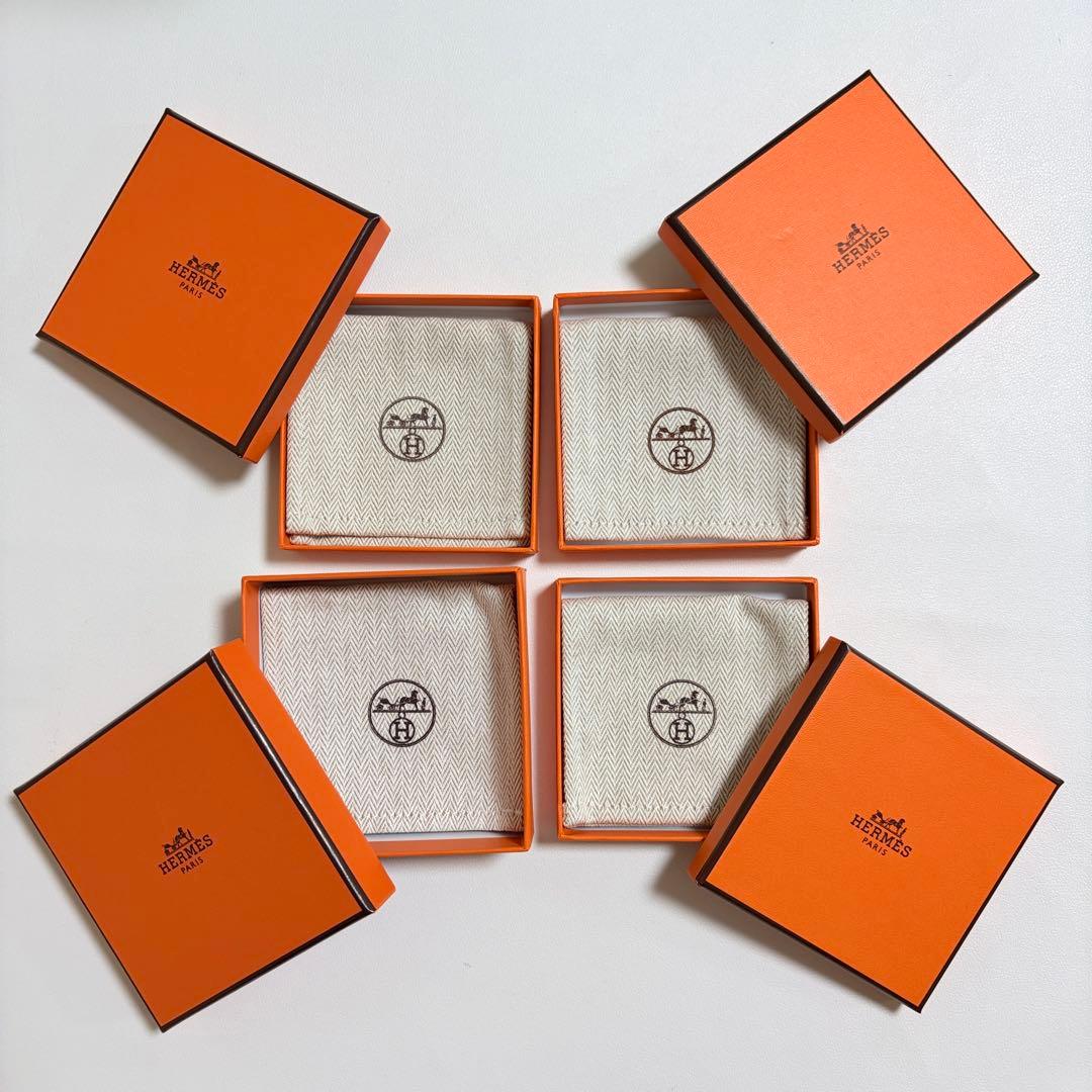 美品　エルメス　保存袋　空箱　4個セット　ブレスレット　アクセサリー入れ　現行品 エルメス ブレスレット アクセサリーBOX 空箱 ジュエリーケース｜Yahoo