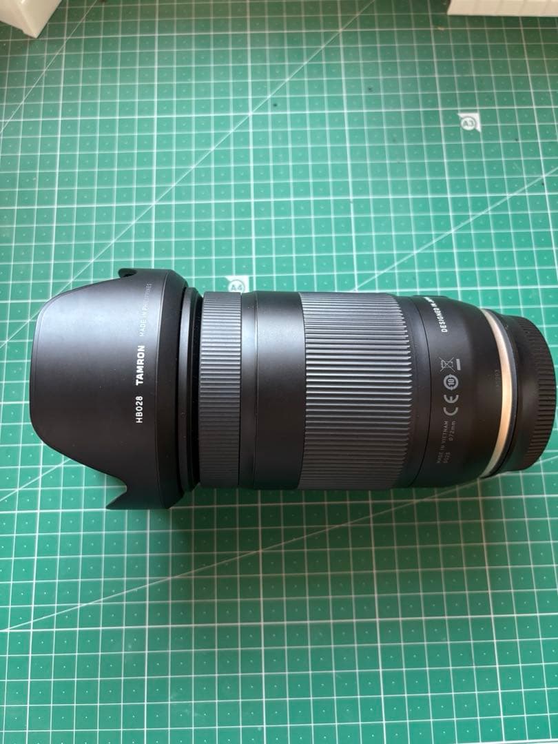タムロン 18-400mm F3.5-6.3 DiII VC HLD キヤノン用