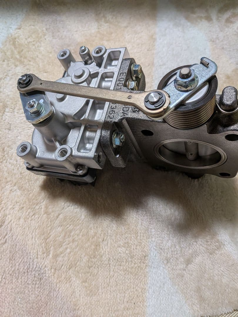 新品未使用】日野純正 17プロフィア A09C EGRバルブ - メルカリ