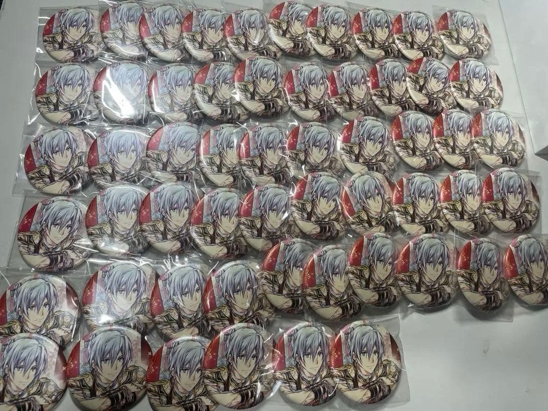 アイナナ 四葉環 中国 缶バッジ 56個 台湾 アイナナ オプナナ 四葉環 缶バッジ - メルカリ