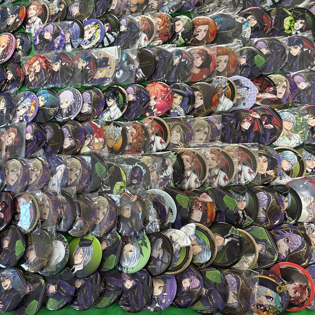 ジャンク品 ツイステ 缶バッジ 大量まとめ売り - メルカリ