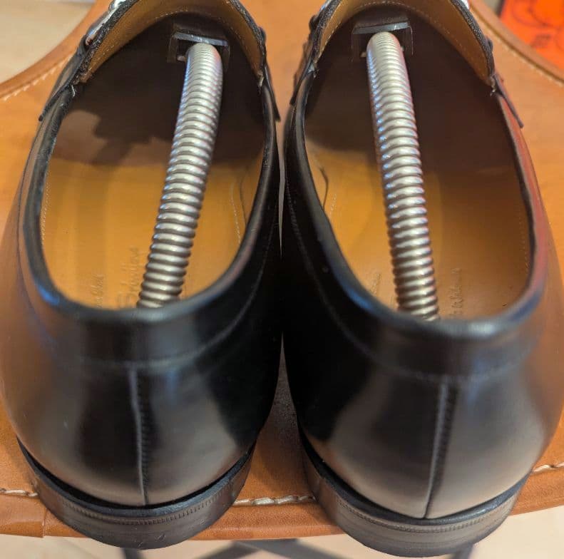 り*ん様 美品 Jalan Sriwijaya ビットローファー ブラック 98 - メルカリ