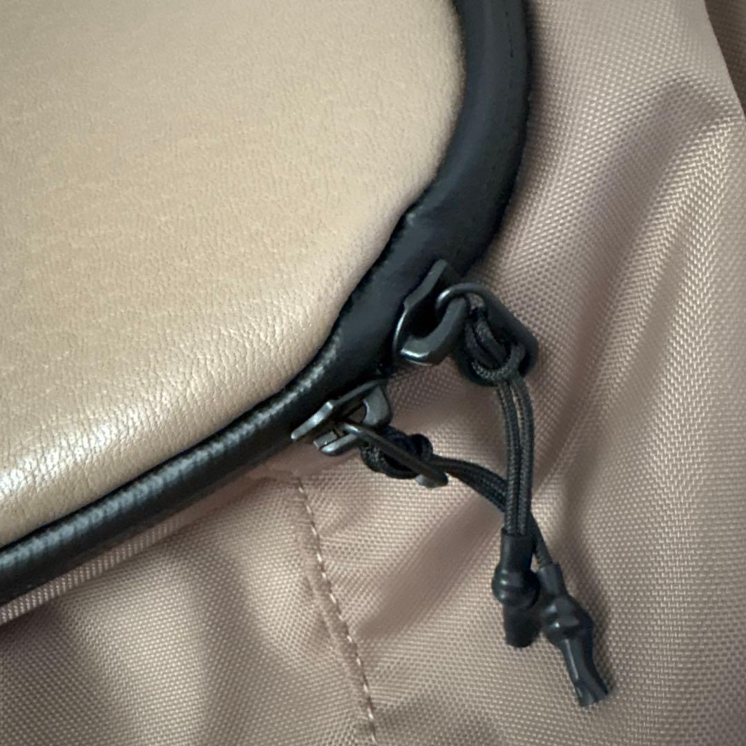 レザーフラップジップショルダーバッグ/ボディバッグ ベージュ