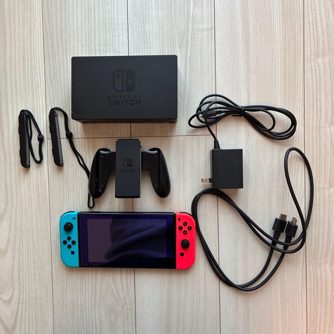 Nintendo Switch 本体(ネオンブルー/レッド) Nintendo Switch 本体(ネオンブルー/レッド) 任天堂 Nintendo Switch