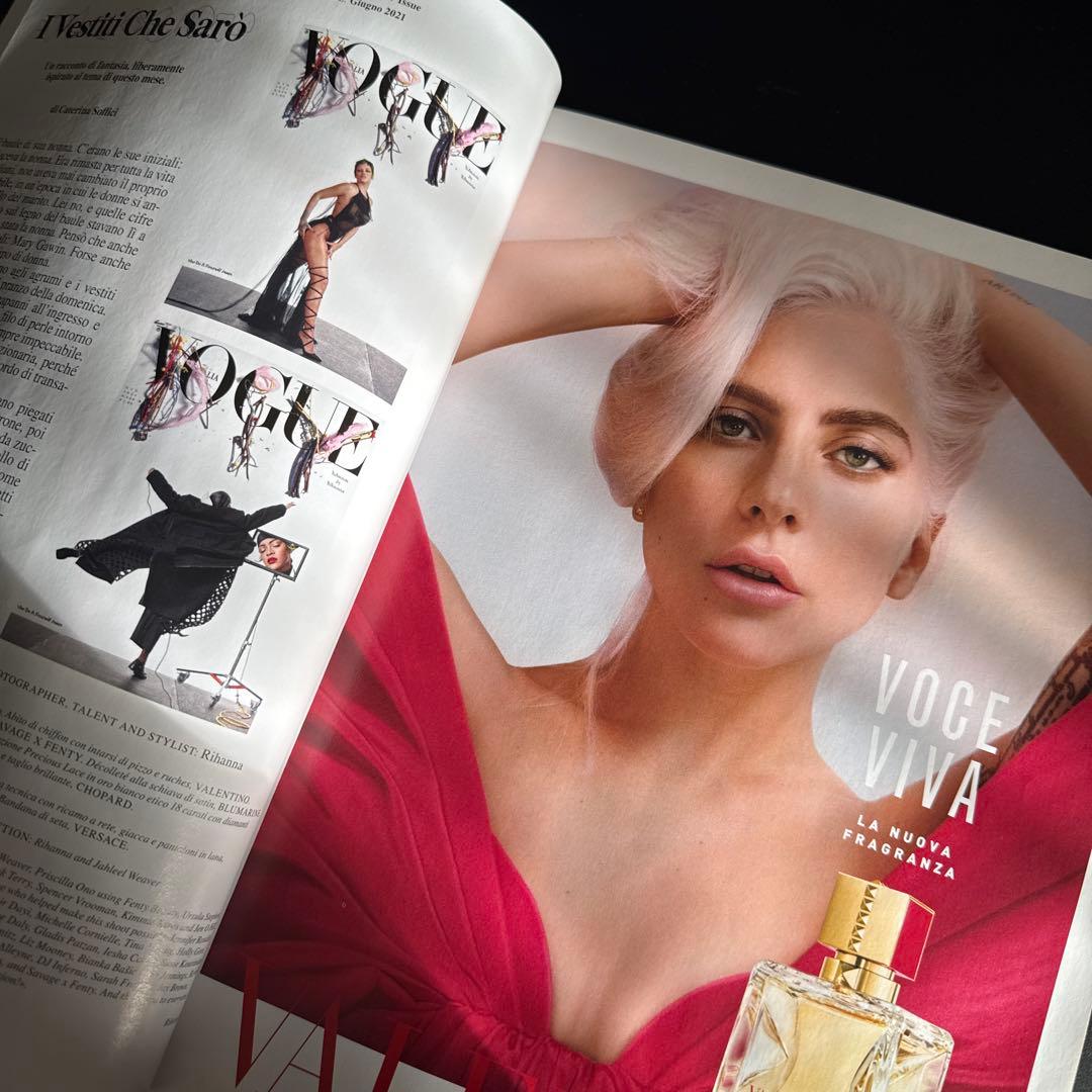 VOGUE ITALIA JUNE 2021 - メルカリ