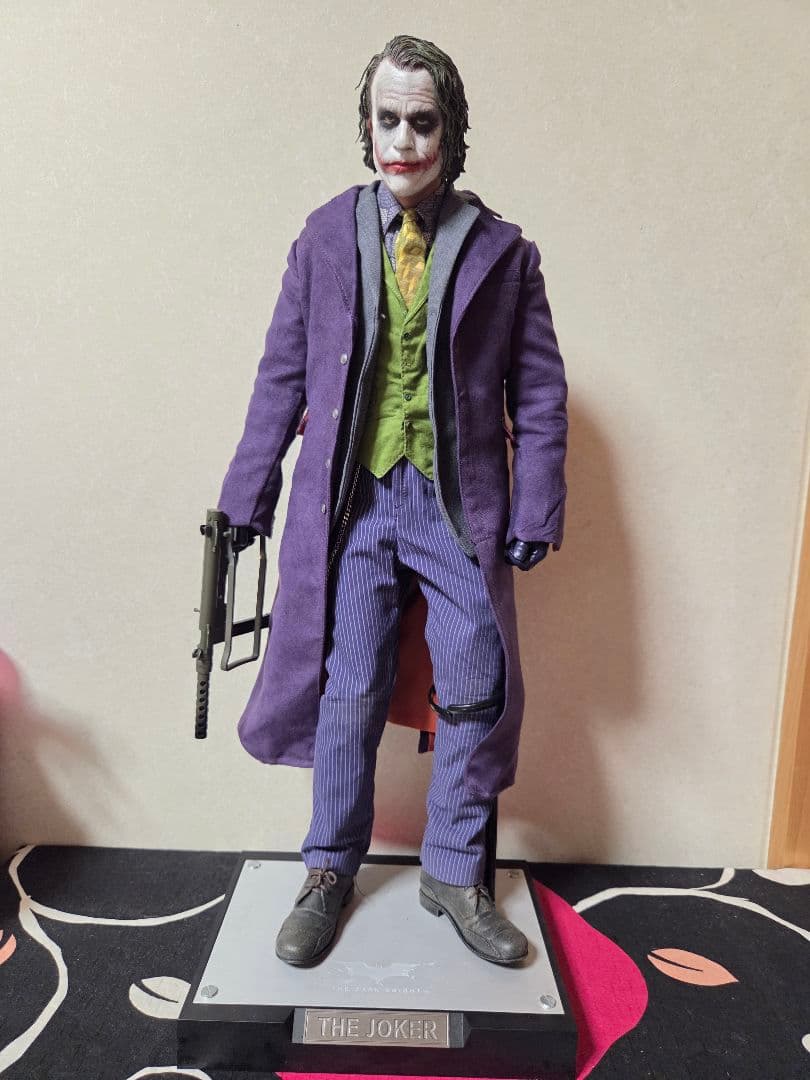 エンターベイ製 ジョーカー ホアキン・フェニックス演じるジョーカー、ホットトイズがついに立体化