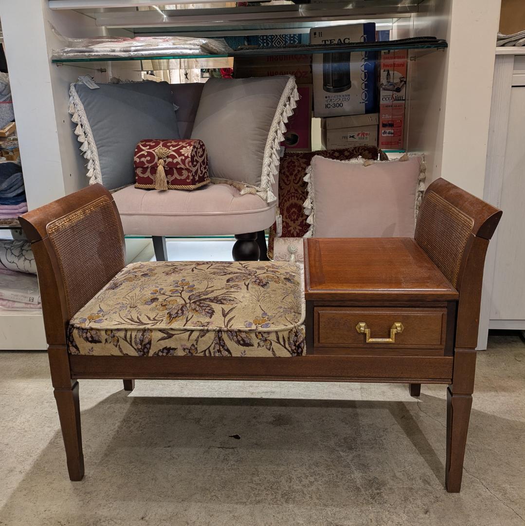 ☆ マルニ maruni 地中海 ソファ 腰掛け チェア 電話台 ラタン maruni｜地中海シリーズ｜スツール付ドレッサー買取致しました