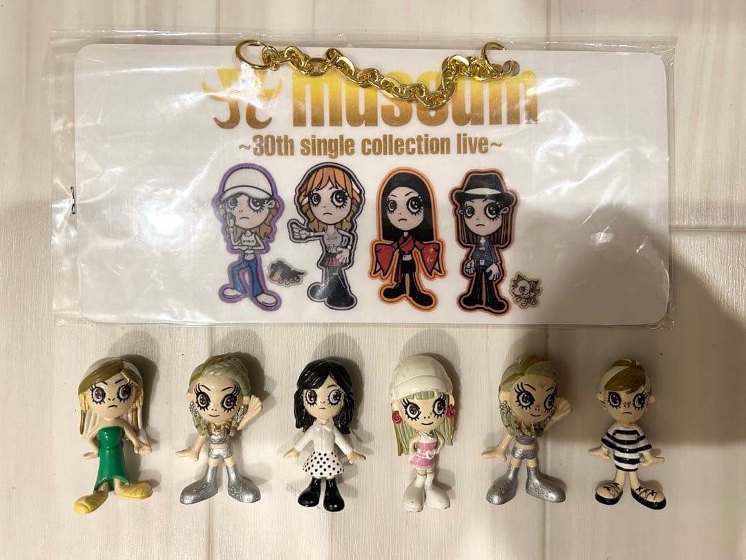 美品】浜崎あゆみ A museum ライブ ポスター & フィギュア6個セット