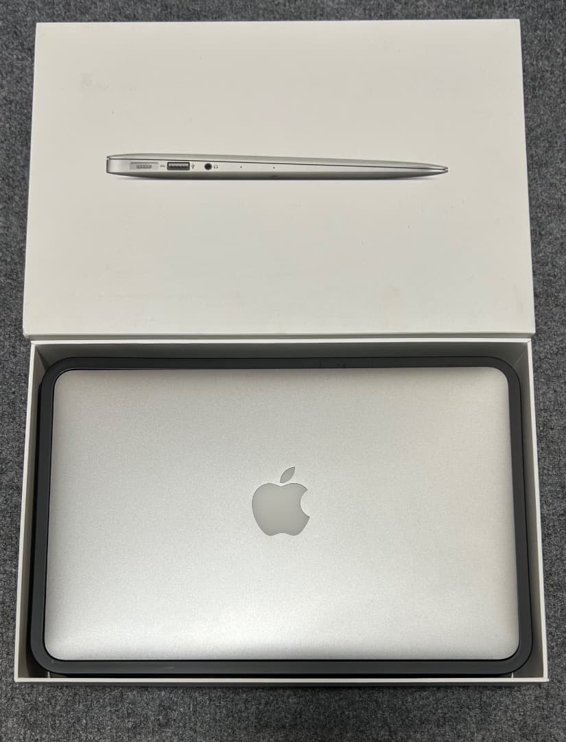 2016年製美品 MacBookAir i7 2.2Ghz 8Gb 11インチ