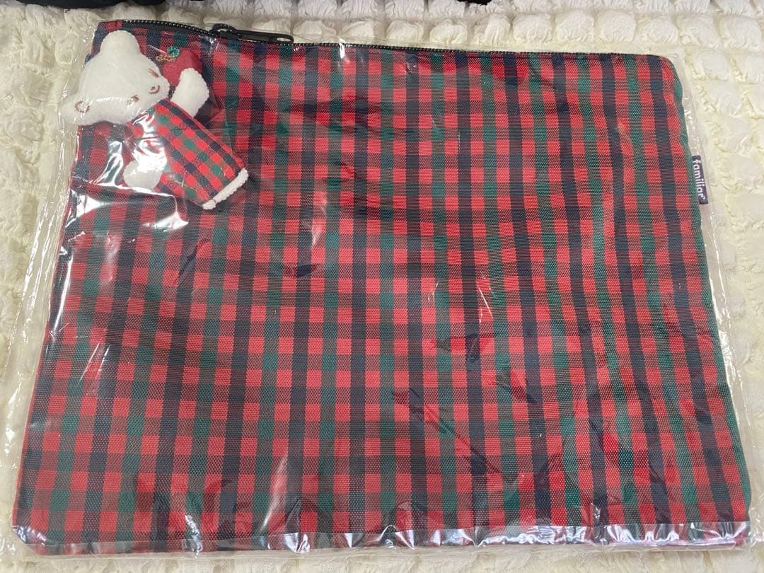 ☆新品未開封☆ファミリア ショルダーバッグ赤チェック サコッシュ ふるさと納税限定・西脇市】ファミリア(familiar)ショルダーバッグ 赤