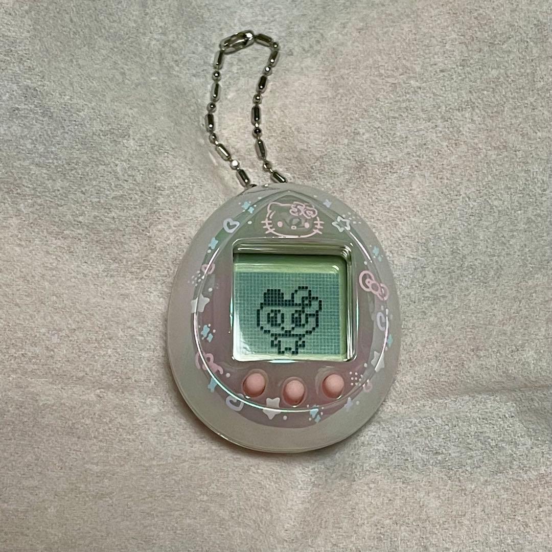 たまごっち ナノ ハローキティ 50周年 海外版 サンディエゴ限定 - メルカリ