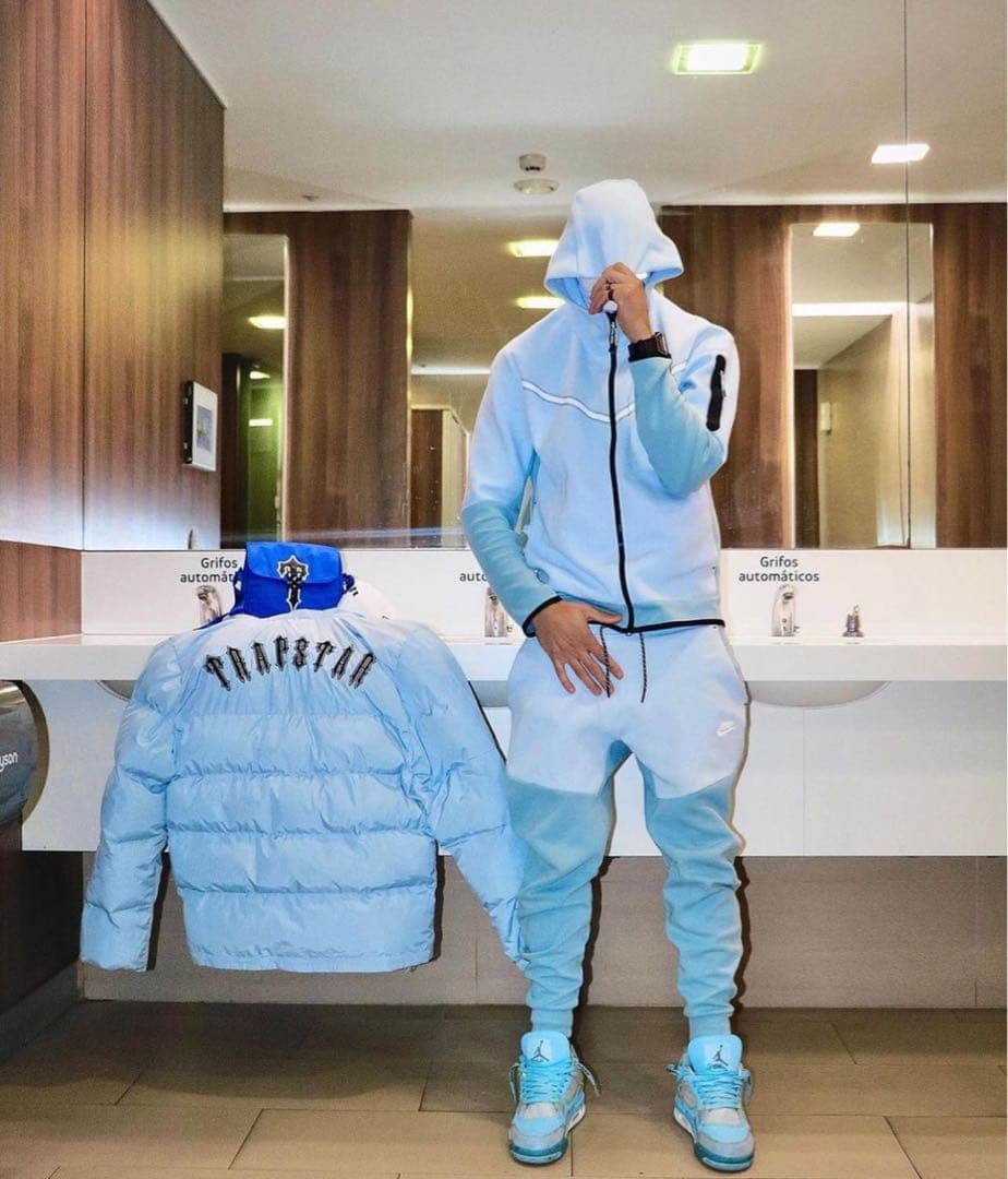 希少カラー】NIKE テックフリース セットアップ水色 - メルカリ