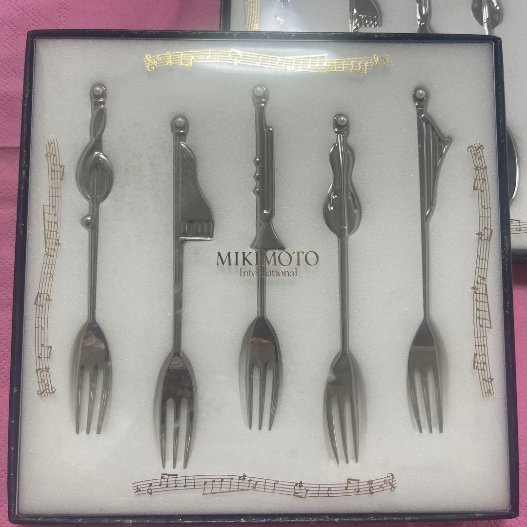 ミキモトの音楽モチーフ デザートスプーンandフォーク - メルカリ