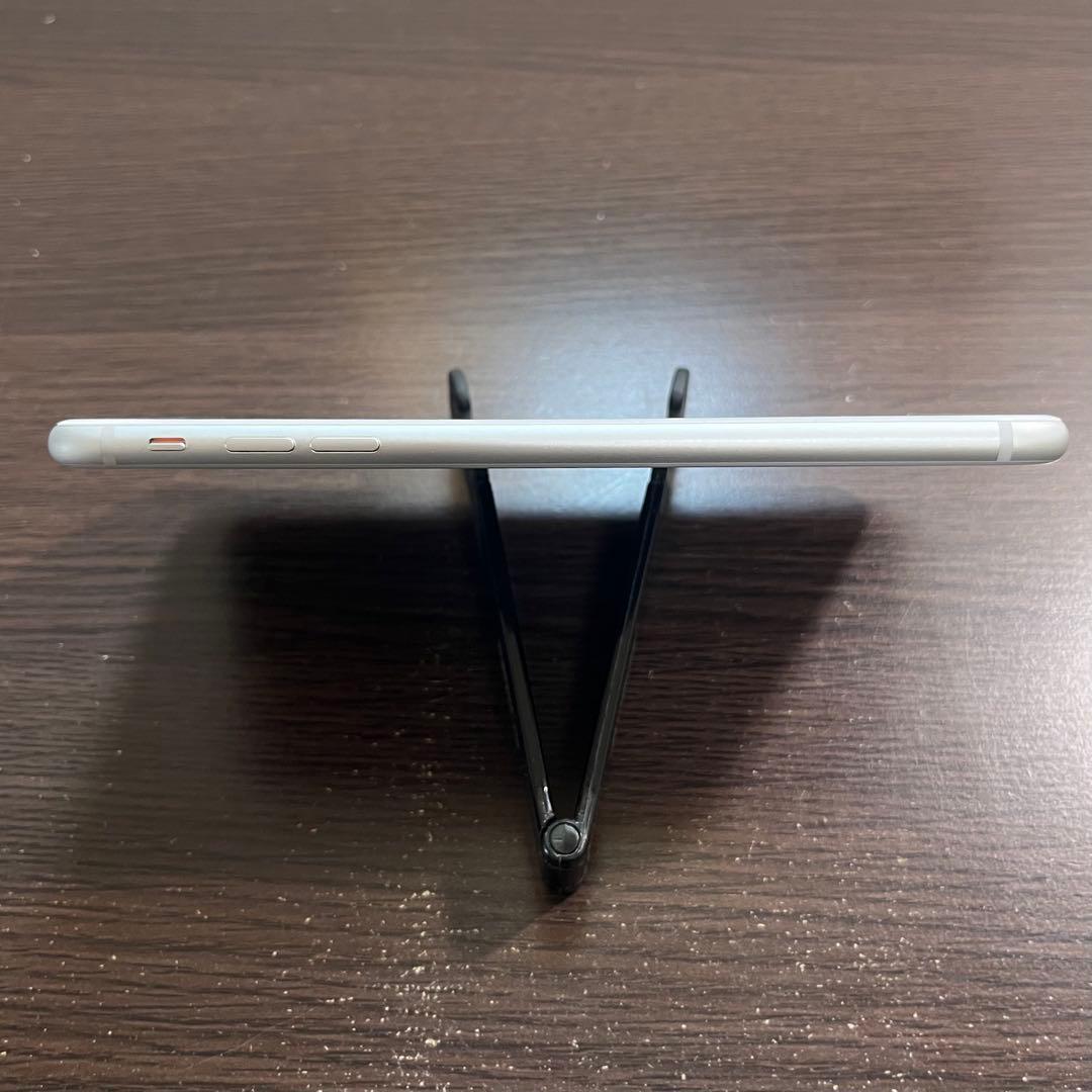 iPhone 8 Plus 64GBシルバー本体 SIMロック解除済み - メルカリ