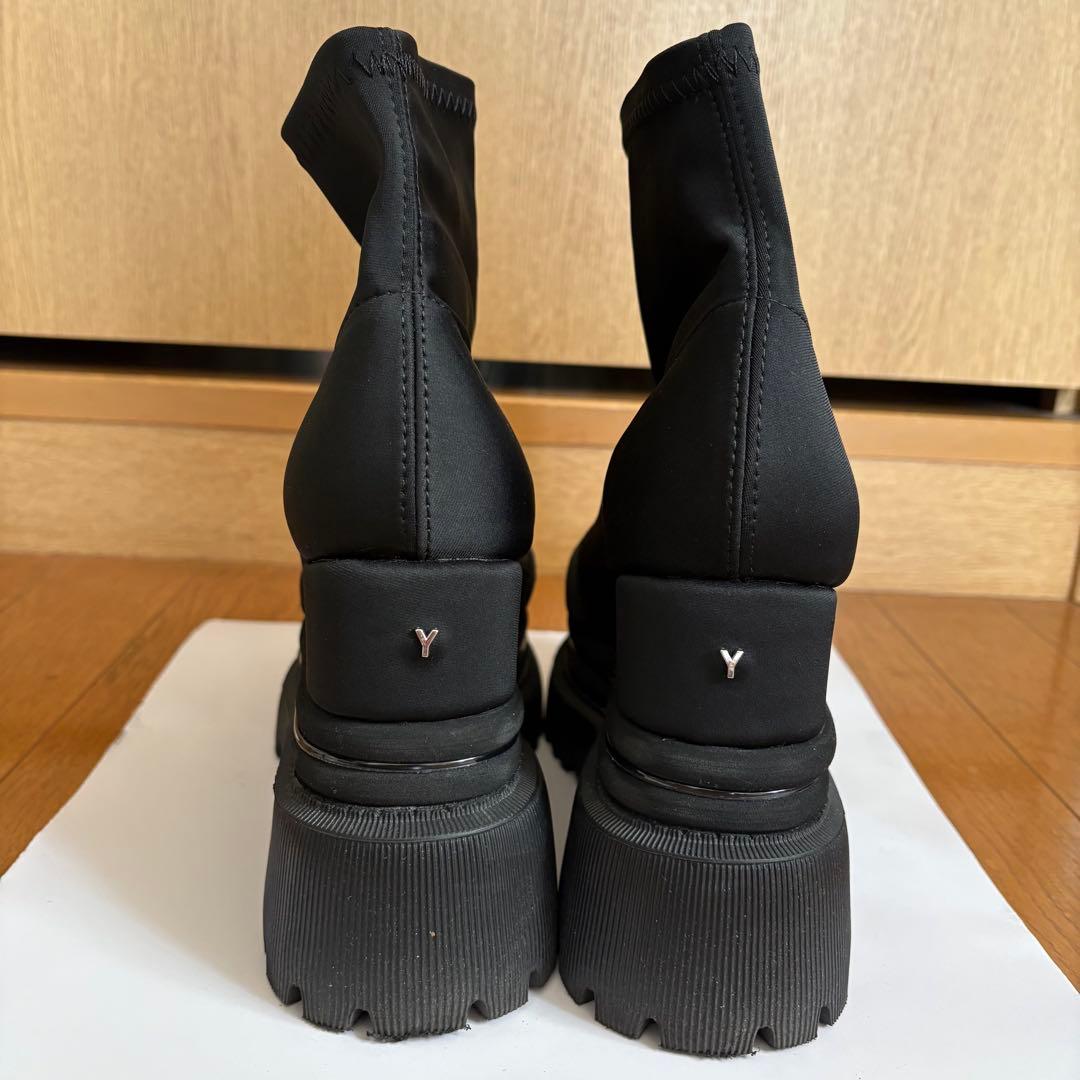 YELLO TOKYO BLACK WEDGE HEEL SHORT BOOTS TOKYO BLACK WEDGE HEEL