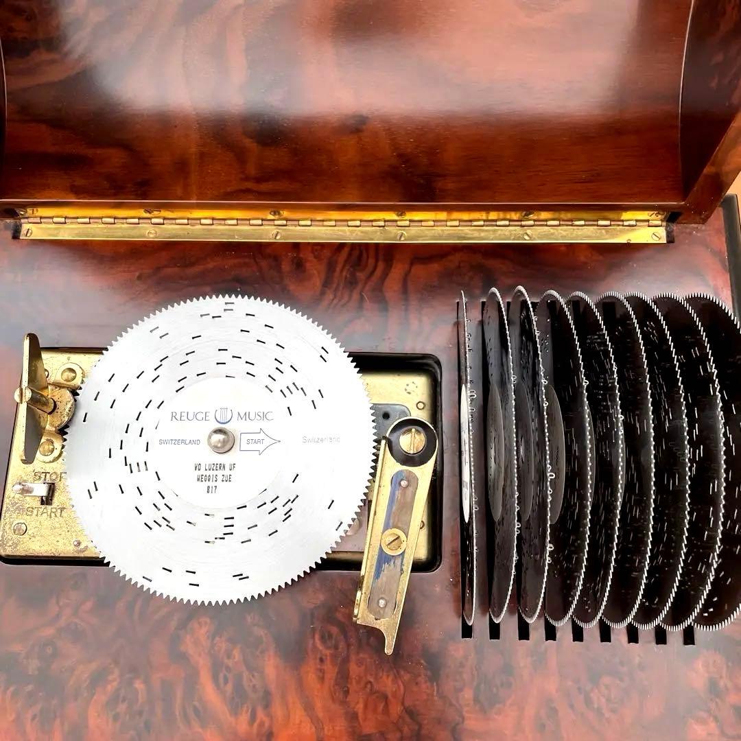 ディスク22枚付き リュージュオルゴール ドーム型クルミ象嵌箱ディスク