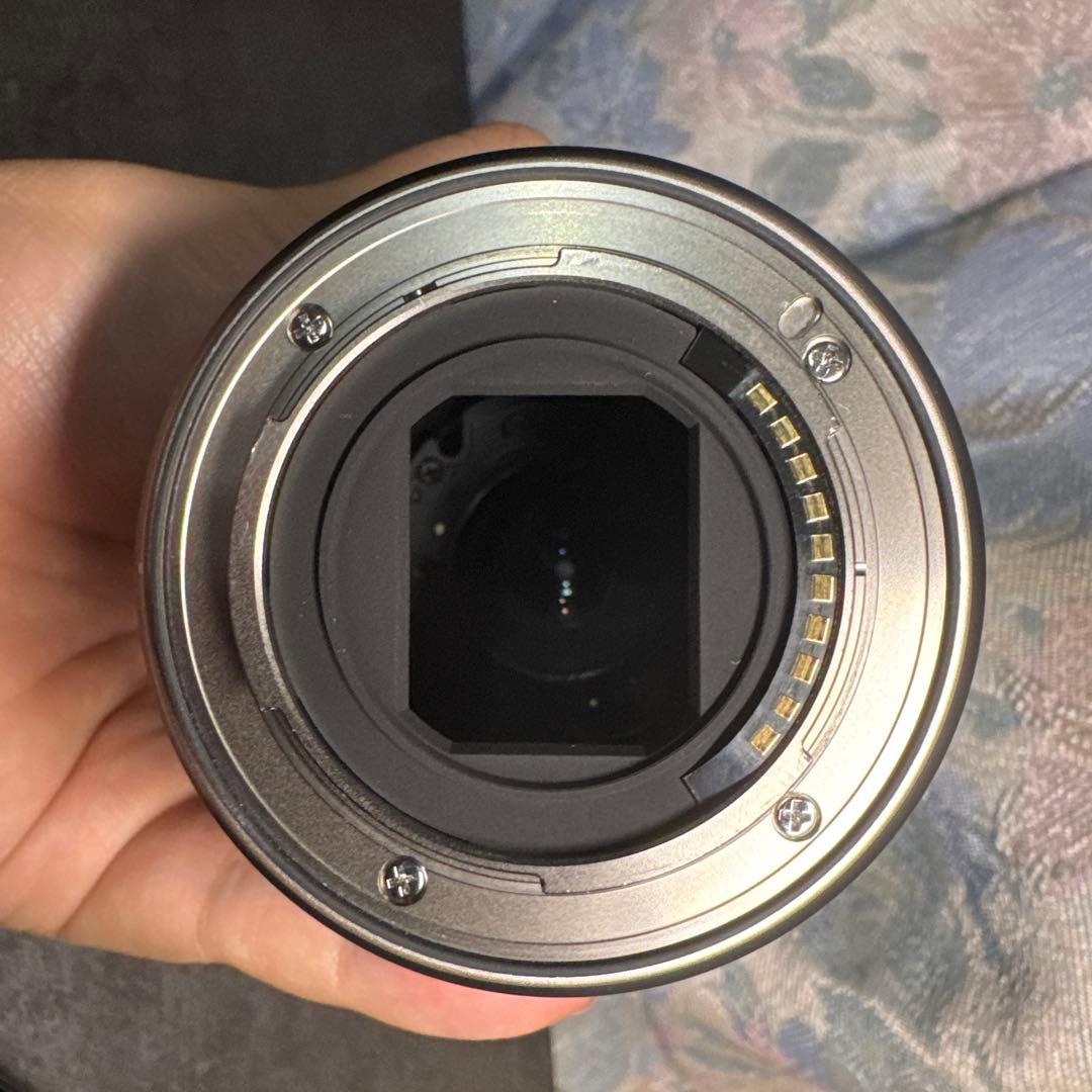 タムロン 18-300mm F/3.5-6.3 富士Xマウント フィルター付き