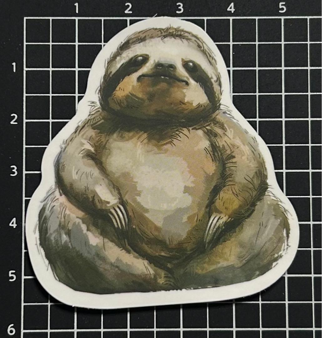 Q9 防水ステッカー シール 動物 ぽっちゃり ナマケモノ - メルカリ