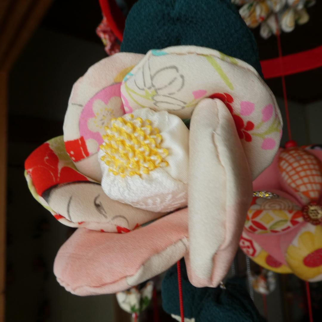 古布 正絹 吊るし椿 錦紗縮緬 アンティーク 疋田模様 さげもん 鬼しぼ