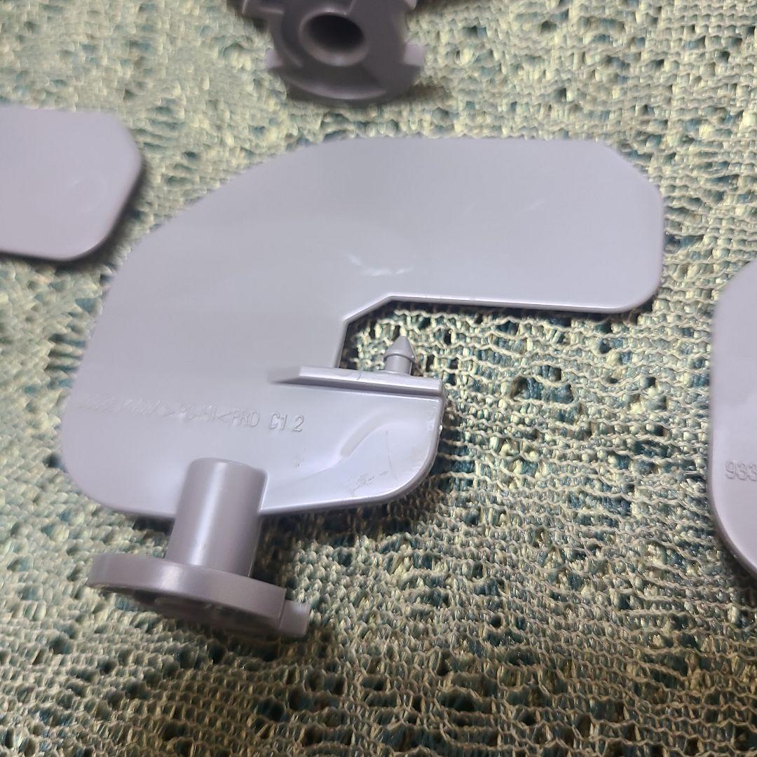 富士通 ノクリア エアコン本体部品 左右風向ルーバー バラ売り - メルカリ